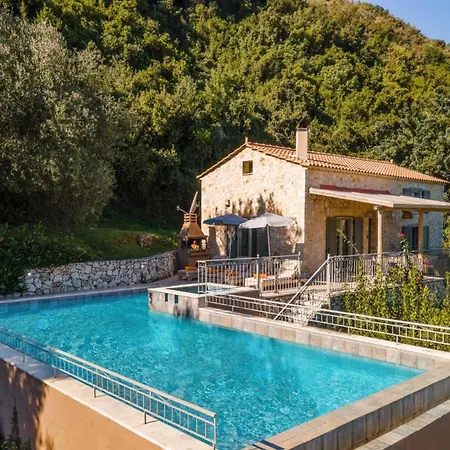 Willa Bay View By Kateleios